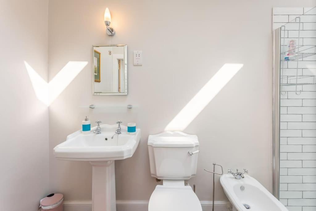 Ferienwohnung Stylish Self Contained Studio Near Glasgow Airport Lochwinnoch Exterior foto